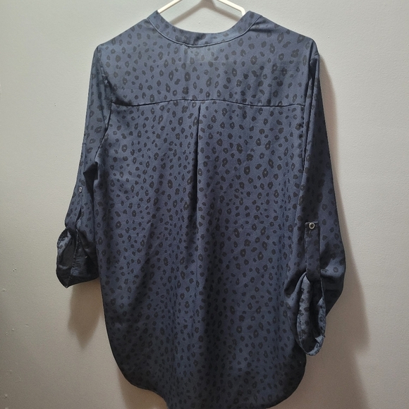 Lush Dark Grey and Black Leopard Print Blouse M - Picture 4 of 5
